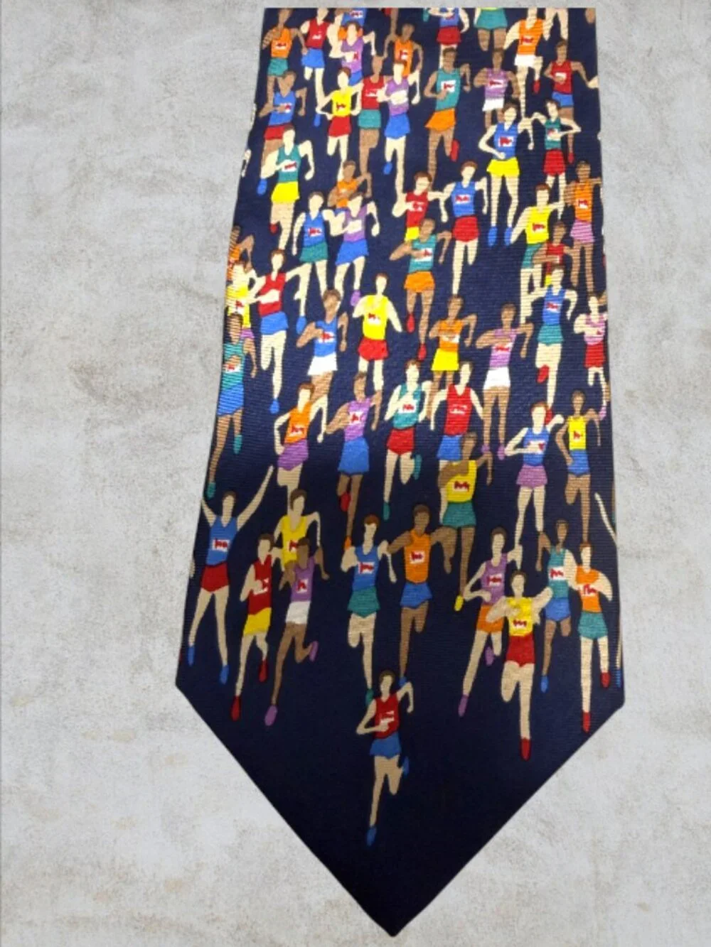 Alynn Neckware perfect runner